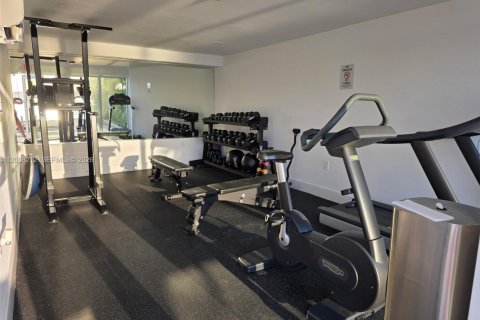 Condominio en venta en North Bay Village, Florida, 1 dormitorio, 70.61 m2 № 2075458 - foto 29