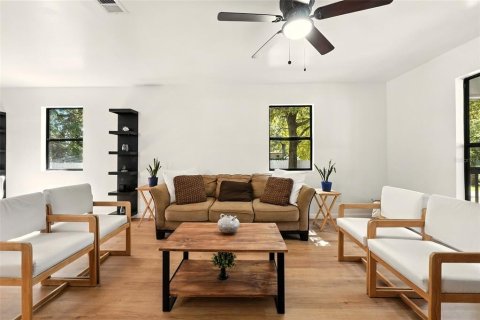 Casa en venta en Kissimmee, Florida, 3 dormitorios, 124.67 m2 № 1838103 - foto 9