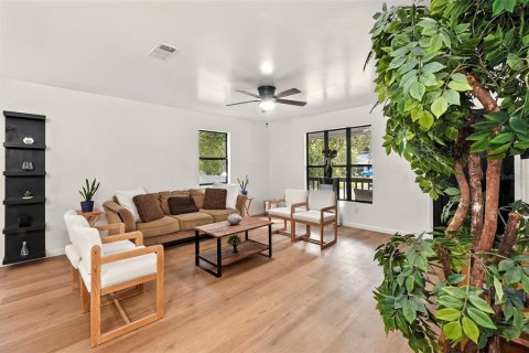 Casa en venta en Kissimmee, Florida, 3 dormitorios, 124.67 m2 № 1838103 - foto 7