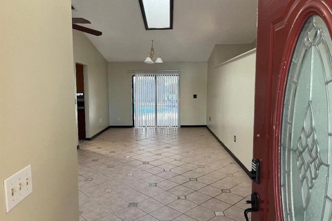 Villa ou maison à vendre à Palm Harbor, Floride: 3 chambres, 162.49 m2 № 2141916 - photo 4