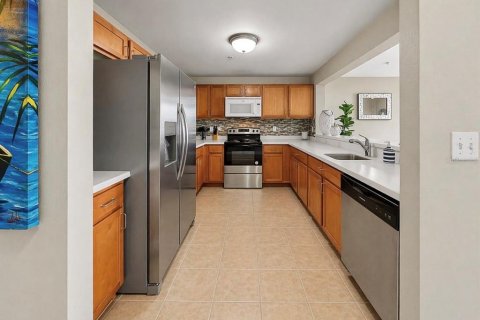 Townhouse in Ruskin, Florida 4 bedrooms, 189.89 sq.m. № 2206482 - photo 27