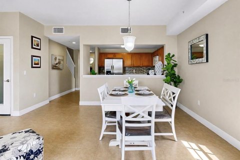 Townhouse in Ruskin, Florida 4 bedrooms, 189.89 sq.m. № 2206482 - photo 30