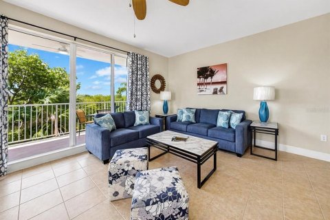 Townhouse in Ruskin, Florida 4 bedrooms, 189.89 sq.m. № 2206482 - photo 4