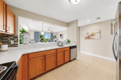 Townhouse in Ruskin, Florida 4 bedrooms, 189.89 sq.m. № 2206482 - photo 29