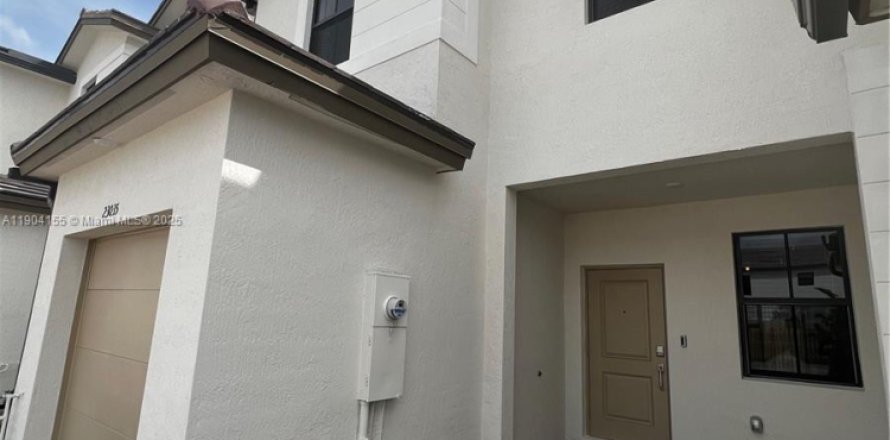 Таунхаус в Майами, Флорида 3 спальни, 123.65м2 № 1956475