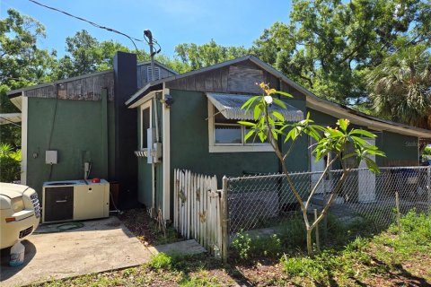 House in Tampa, Florida 2 bedrooms, 68.65 sq.m. № 2098340 - photo 2