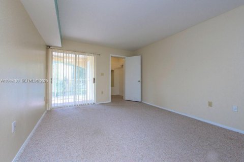 Condominio en alquiler en Oakland Park, Florida, 2 dormitorios, 115.29 m2 № 2059722 - foto 8