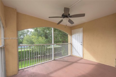 Condominio en alquiler en Oakland Park, Florida, 2 dormitorios, 115.29 m2 № 2059722 - foto 17