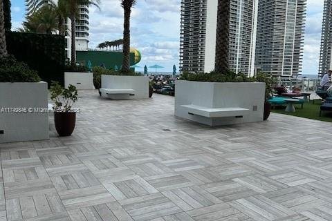 Condo in Hollywood, Florida, 2 bedrooms  № 1938471 - photo 30