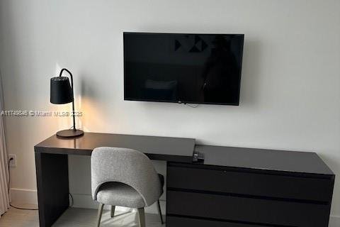 Condo in Hollywood, Florida, 2 bedrooms  № 1938471 - photo 24