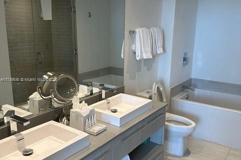 Condo in Hollywood, Florida, 2 bedrooms  № 1938471 - photo 21