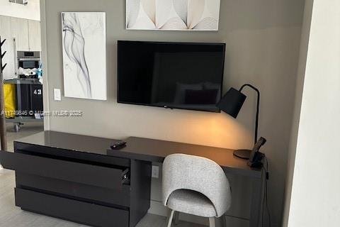 Condo in Hollywood, Florida, 2 bedrooms  № 1938471 - photo 12