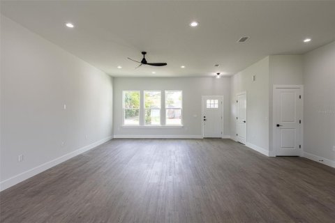 House in Palm Coast, Florida 4 bedrooms, 191.56 sq.m. № 1561681 - photo 7