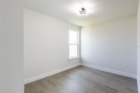 House in Palm Coast, Florida 4 bedrooms, 191.56 sq.m. № 1561681 - photo 19