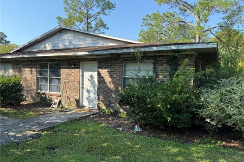 Propiedad comercial en venta en Gainesville, Florida, 8 dormitorios, 167.22 m2 № 1919387 - foto 2
