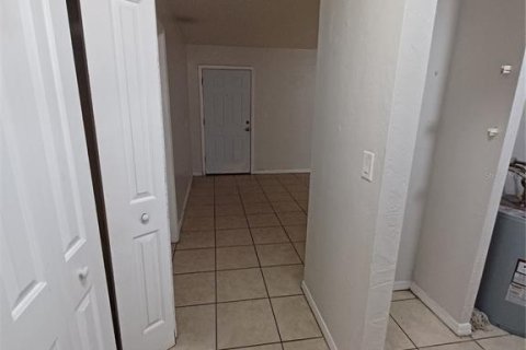 Propiedad comercial en venta en Gainesville, Florida, 8 dormitorios, 167.22 m2 № 1919387 - foto 11