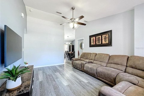 Villa ou maison à vendre à Tavares, Floride: 3 chambres, 116.41 m2 № 1319395 - photo 12