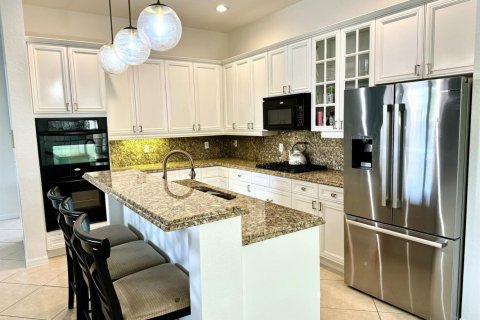 House in Palm Beach Gardens, Florida 5 bedrooms, 277.31 sq.m. № 2085497 - photo 12
