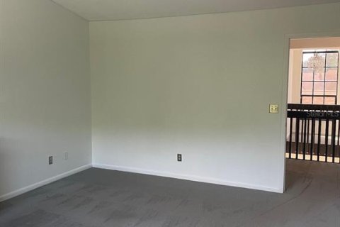 Townhouse in Clearwater, Florida 3 bedrooms, 164.25 sq.m. № 2394262 - photo 19