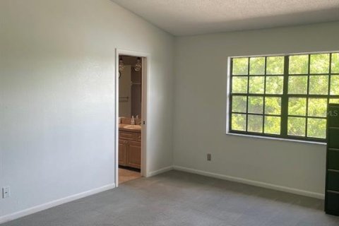Townhouse in Clearwater, Florida 3 bedrooms, 164.25 sq.m. № 2394262 - photo 18