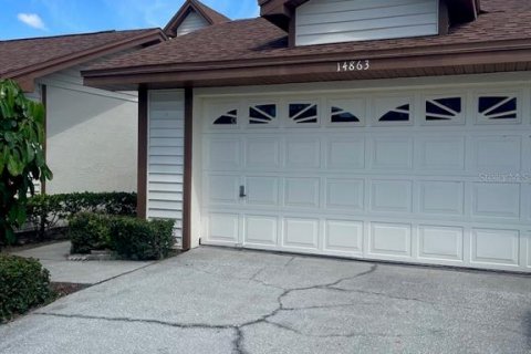 Townhouse in Clearwater, Florida 3 bedrooms, 164.25 sq.m. № 2394262 - photo 2