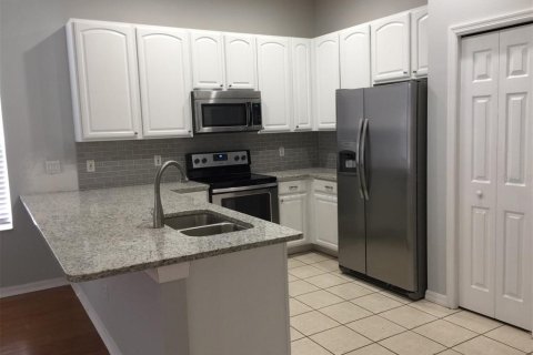House in Orlando, Florida 3 bedrooms, 211.35 sq.m. № 1662524 - photo 5