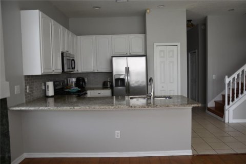 House in Orlando, Florida 3 bedrooms, 211.35 sq.m. № 1662524 - photo 6