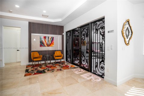 Купить виллу или дом в Майами, Флорида 5 спален, 313.17м2, № 1774266 - фото 6