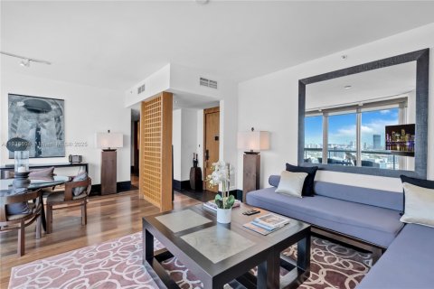 Купить кондоминиум в Майами-Бич, Флорида 2 спальни, 106м2, № 1972006 - фото 3