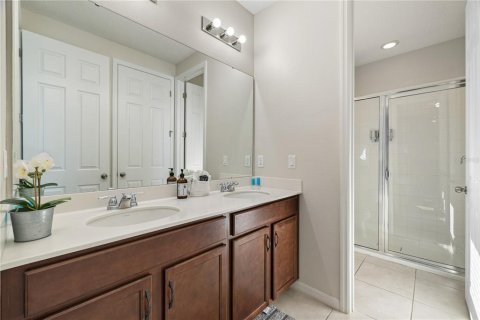Villa ou maison à vendre à Kissimmee, Floride: 9 chambres, 352.01 m2 № 2410275 - photo 28