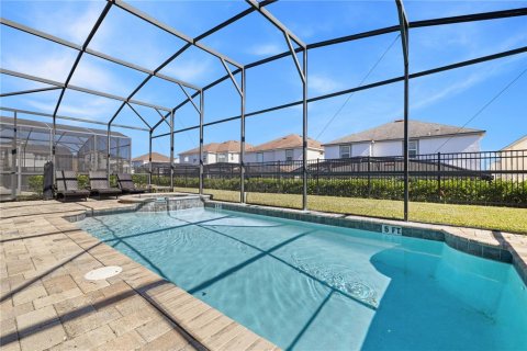 Villa ou maison à vendre à Kissimmee, Floride: 9 chambres, 352.01 m2 № 2410275 - photo 8
