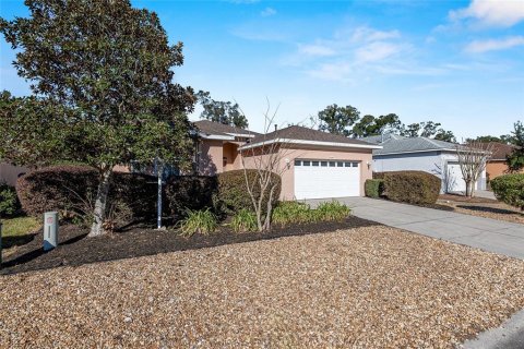 House in Ocala, Florida 3 bedrooms, 188.78 sq.m. № 1542464 - photo 2