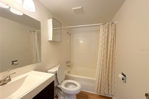 Condo in Inverness, Florida, 2 bedrooms  № 2148974 - photo 10