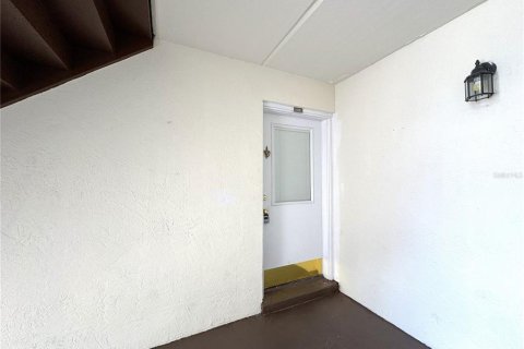 Condo in Inverness, Florida, 2 bedrooms  № 2148974 - photo 2