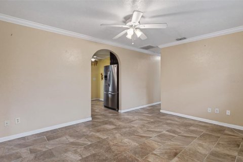 House in Lake Alfred, Florida 4 bedrooms, 166.2 sq.m. № 1791123 - photo 6