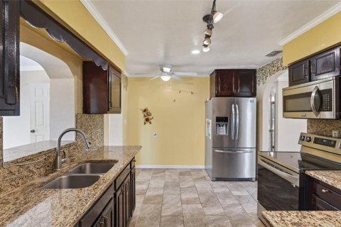 House in Lake Alfred, Florida 4 bedrooms, 166.2 sq.m. № 1791123 - photo 14