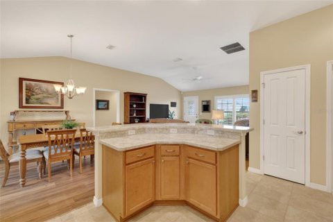 Casa en venta en The Villages, Florida, 3 dormitorios, 144.83 m2 № 2093126 - foto 7