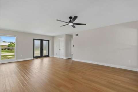 Casa en venta en North Port, Florida, 2 dormitorios, 100.71 m2 № 1876056 - foto 9