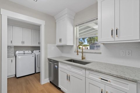 Casa en venta en North Port, Florida, 2 dormitorios, 100.71 m2 № 1876056 - foto 11