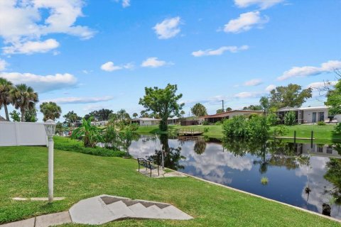 Casa en venta en North Port, Florida, 2 dormitorios, 100.71 m2 № 1876056 - foto 5