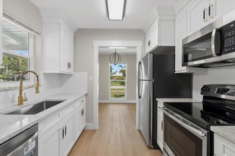 Casa en venta en North Port, Florida, 2 dormitorios, 100.71 m2 № 1876056 - foto 13
