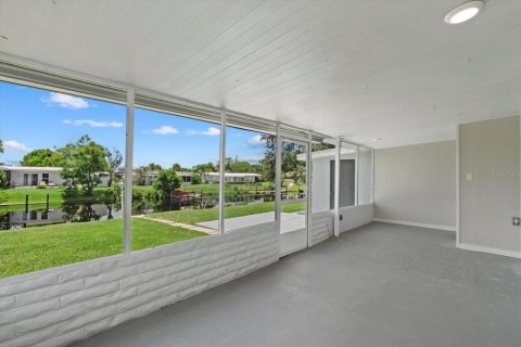 Casa en venta en North Port, Florida, 2 dormitorios, 100.71 m2 № 1876056 - foto 18