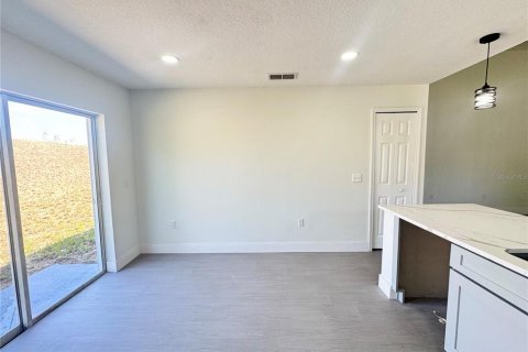 House in Davenport, Florida 4 bedrooms, 136.66 sq.m. № 1905958 - photo 26