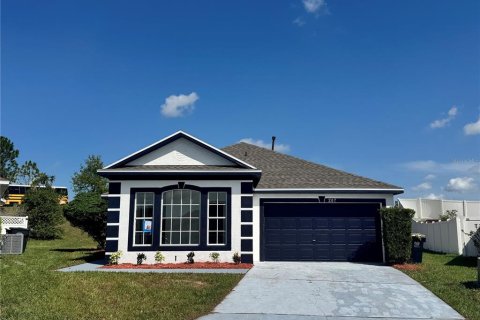 House in Davenport, Florida 4 bedrooms, 136.66 sq.m. № 1905958 - photo 1