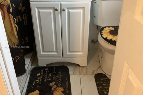 Villa ou maison à vendre à Miami Gardens, Floride: 4 chambres, 182.55 m2 № 1998976 - photo 3