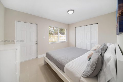 Immobilier commercial à vendre à Miami, Floride: 291.34 m2 № 2004611 - photo 16