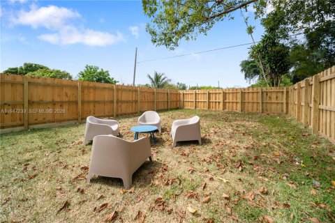 Immobilier commercial à vendre à Miami, Floride: 291.34 m2 № 2004611 - photo 20