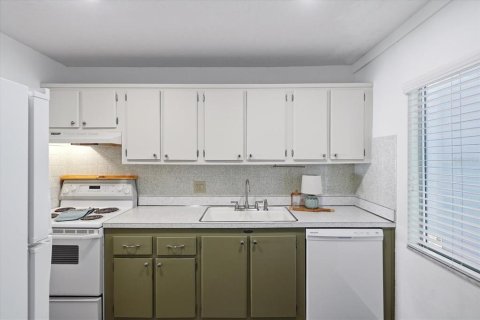 Купить кондоминиум в Клируотер, Флорида 4 комнаты, 69.68м2, № 2092312 - фото 13