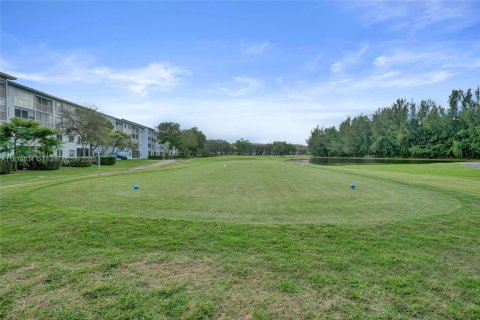 Condominio en venta en Pembroke Pines, Florida, 2 dormitorios, 140 m2 № 1920664 - foto 25