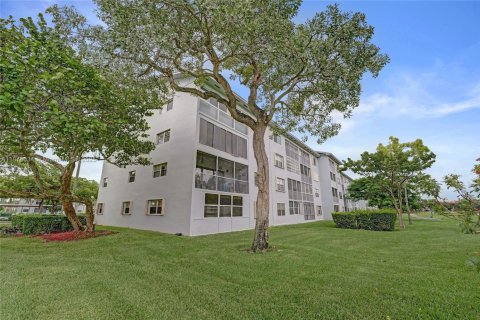Condominio en venta en Pembroke Pines, Florida, 2 dormitorios, 140 m2 № 1920664 - foto 23